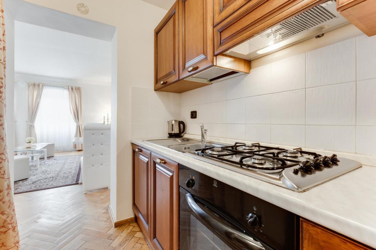 Charles Bridge Royal Apartments - Castle District Prague Exterior photo